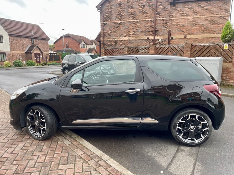 Citroen Ds3 1.6 petrol, JUST 58,000 miles, full history, new tyres & wheel refurb, gorgeous car 