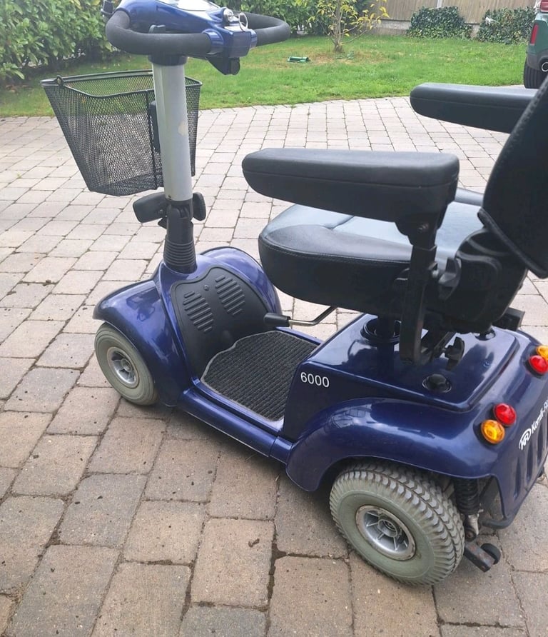 image for KOMFI RIDER 6000 (6MPH) MOBILITY SCOOTER 