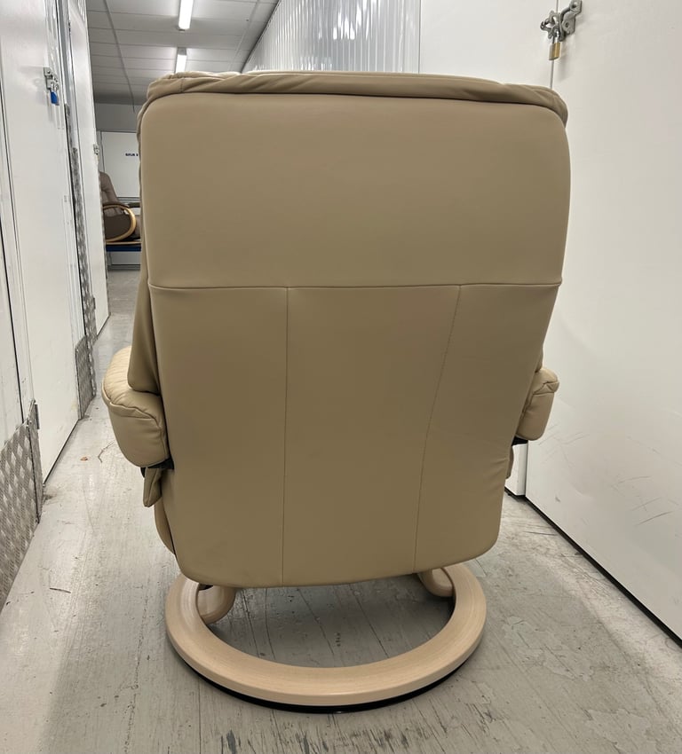 Ekornes Stressless Mayfair Large Size Beige Leather Power Recliner 2021