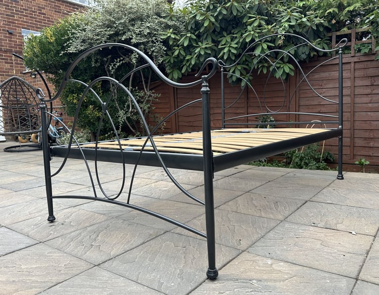 The Original Bed Company Ardo Iron Small Double Bed Frame, Great Condition, RRP £459