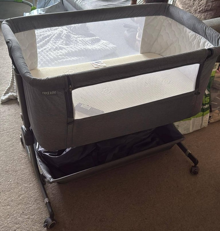 Redkite next2me baby cot/crib