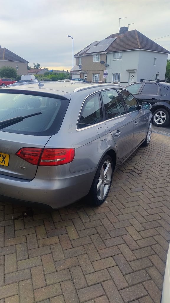 Audi, A4, Estate, 2011, Manual, 1968 (cc), 5 doors