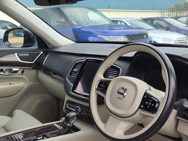VOLVO XC90 2.0 D5 Inscription Geartronic 4WD Euro 6 (s/s) 5dr 2015