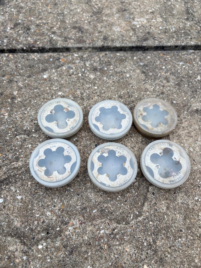 image for Threading dies