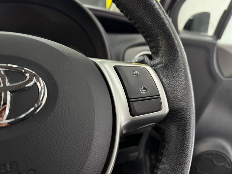 TOYOTA YARIS 1.4 D-4D TR 2012