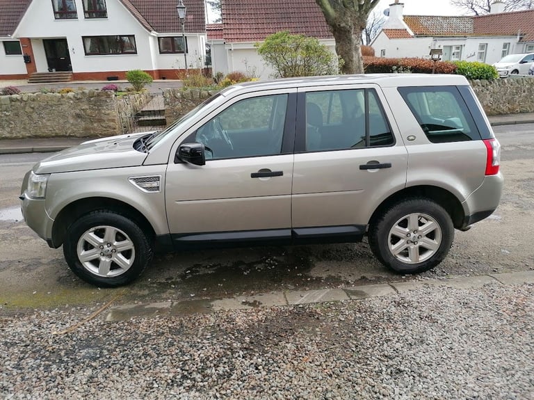 Land Rover, FREELANDER, Estate, 2010, Manual, 2179 (cc),5 doors - Image 8