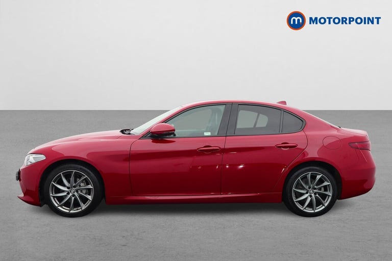 2022 Alfa Romeo Giulia 2.0 TB Sprint 4dr Auto Saloon Petrol Automatic