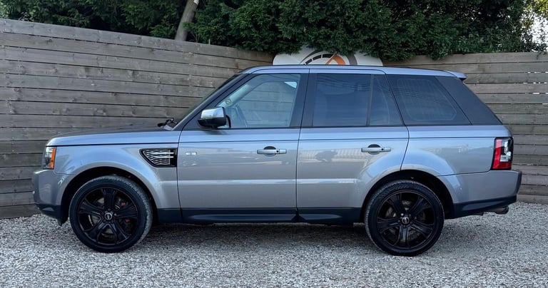 LAND ROVER RANGE ROVER SPORT 3.0 SD V6 HSE Black 2013