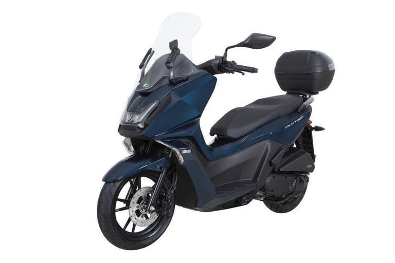 image for 2025 Kymco Sky Town 125 Scooter