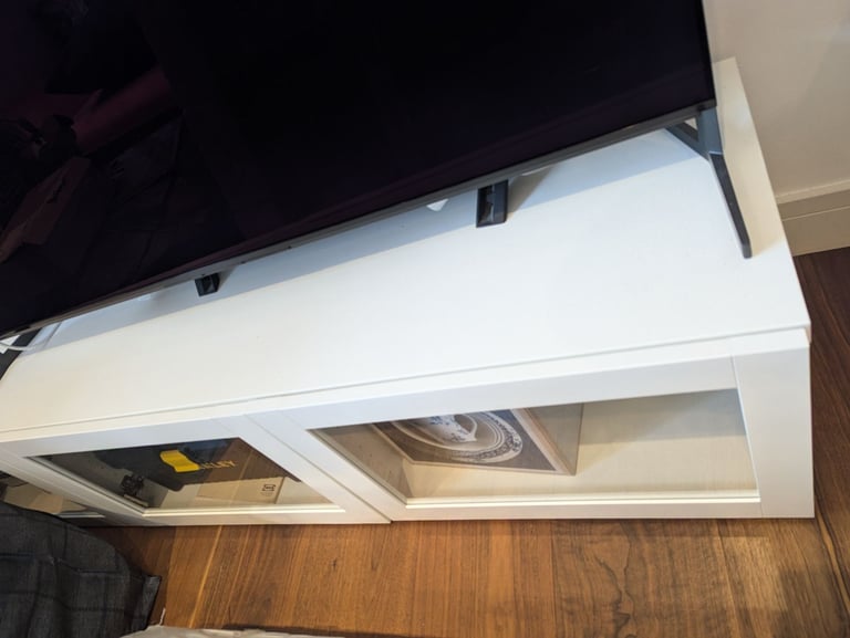 Ikea Besta TV bench white with glass doors 180x40x38cm