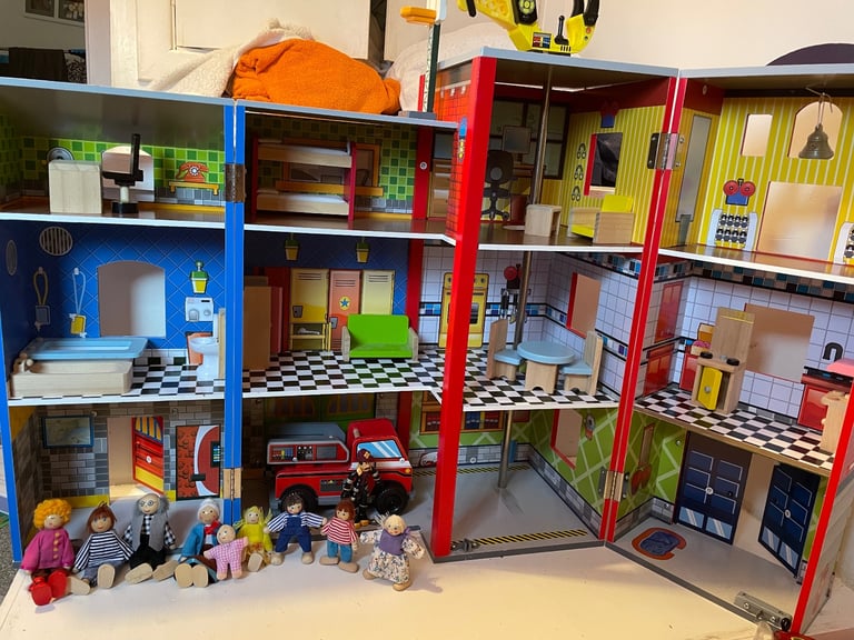 Kidkraft everyday heroes fire station/police station