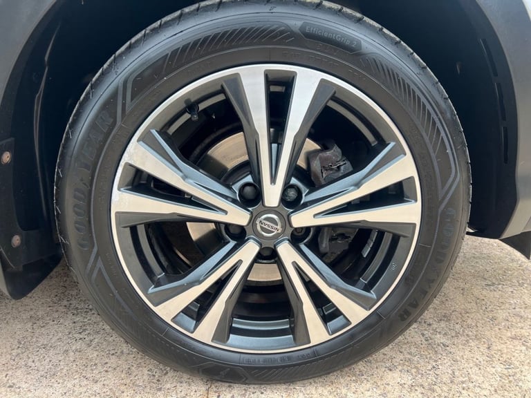 2019 Nissan Qashqai 1.3 DiG-T N-Connecta 5dr HATCHBACK PETROL Manual