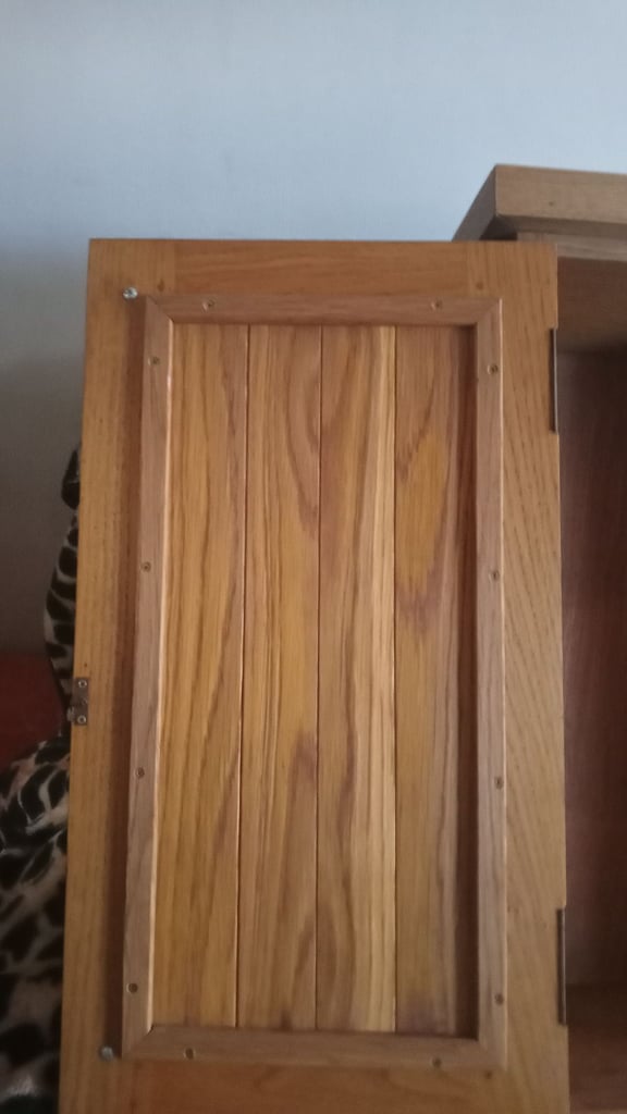 Solid oak bathroom unit two glass shelves new high 31 wide 15 inches top 17 inches £80
