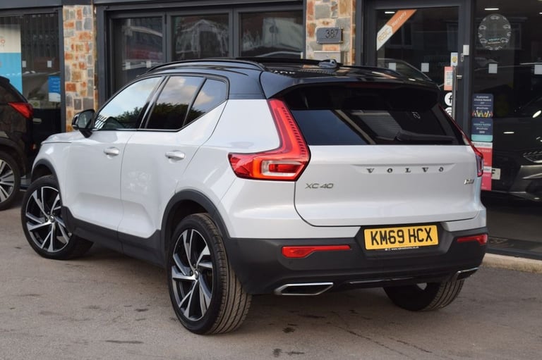 2019 Volvo XC40 2.0 D3 R DESIGN Pro 5dr Geartronic ESTATE DIESEL Automatic