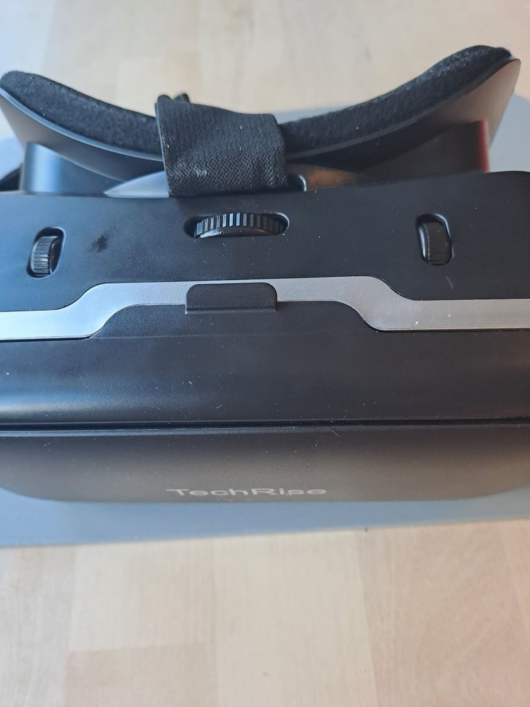TechRise VR Headset 