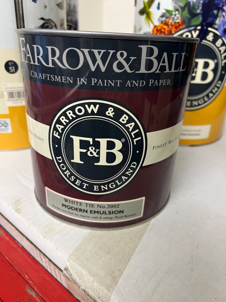 Farrow and Ball White Tie Modern Emulsion 2.5