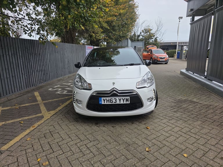 Citroen, DS3, Hatchback, 2013, Manual, 1598 (cc), 3 doors