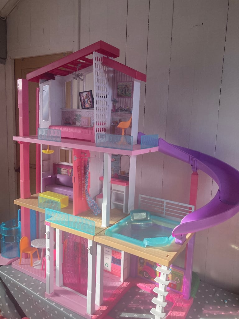 Barbie Dreamhouse with wheelchair elevator