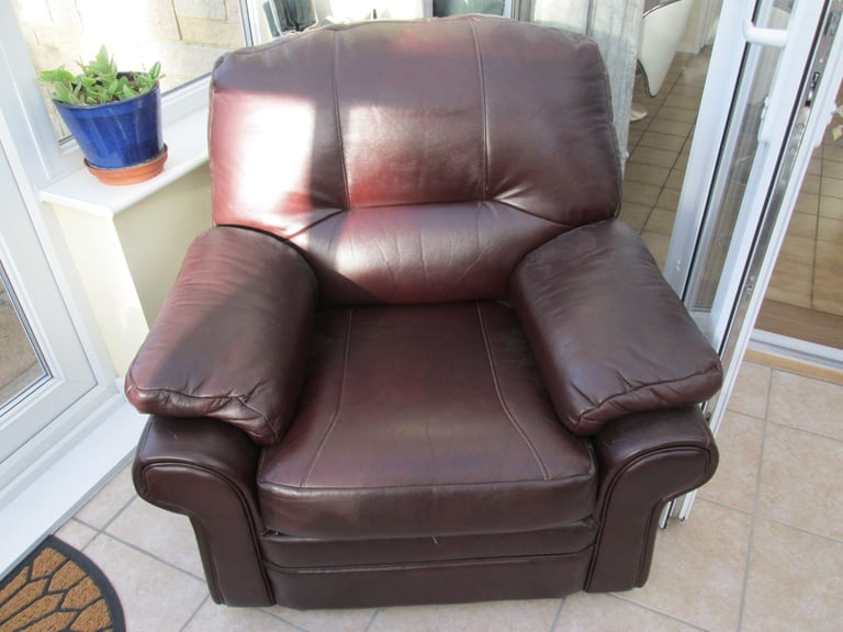 three piece leather suite
