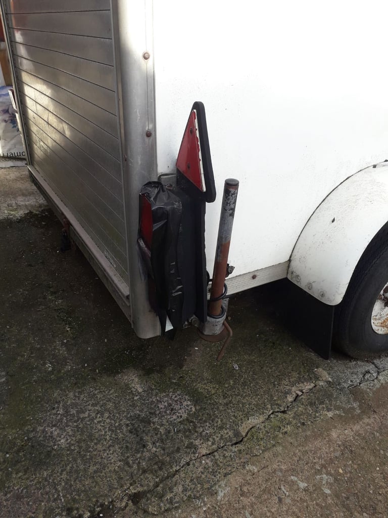 Tow a van trailer