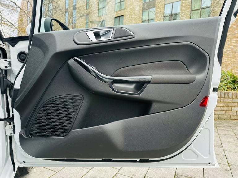 2015 Ford Fiesta 1.0T EcoBoost Titanium Hatchback 5dr Petrol Manual Euro 6