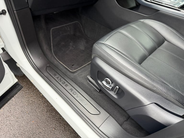 2021 Land Rover Range Rover Evoque 1.5 P300e SE 5dr Auto Hatchback Petrol Parallel PHEV Automatic