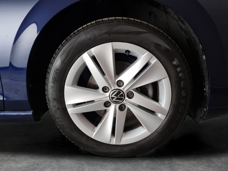 2021 Volkswagen Golf 1.5 TSI Life Hatchback 5dr Petrol Manual Euro 6 (s/s) (130 ps) - PARK SENSO ...
