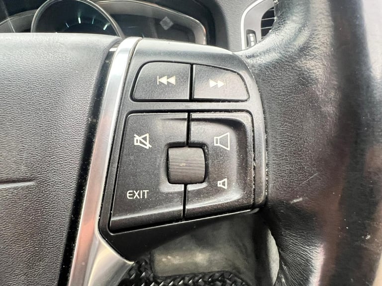 2013 Volvo V60 2.0 D3 SE Lux Euro 5 (s/s) 5dr ESTATE Diesel Manual