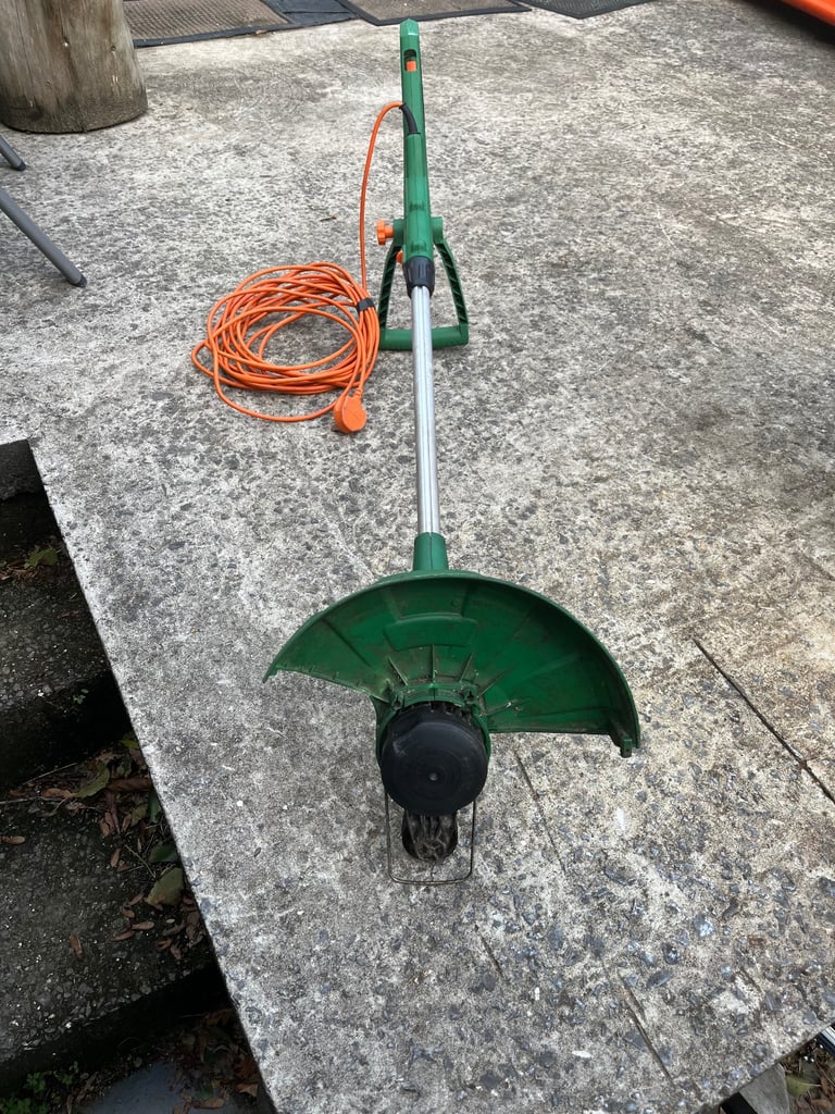 image for Grass Strimmer 