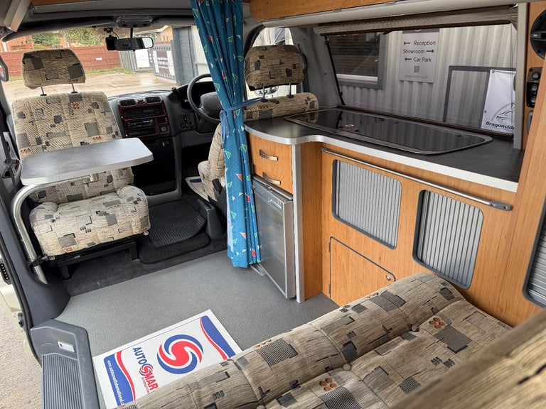 1997 Toyota Granvia Wellhouse 2.7 Petrol Automatic Camper Van 4 Berth