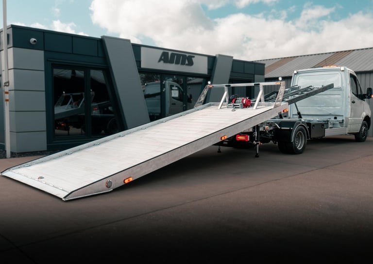 5 TONNE MERCEDES VOLKSWAGEN CRAFTER TILT AND SLIDE RECOVERY BODY FULLY LOADED