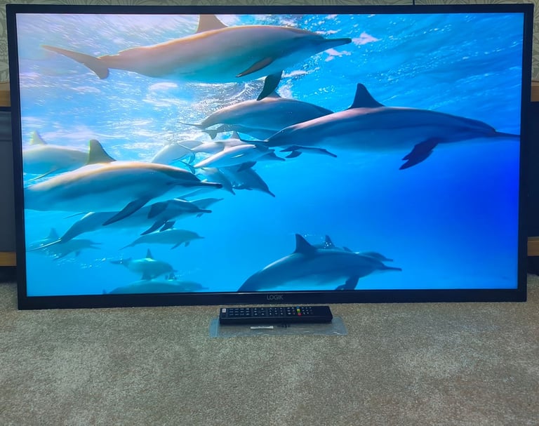 LOGIK 49 inch Smart 4K Ultra HD LED TV Freeview HD DTS TruSurround Sound HDMI USB