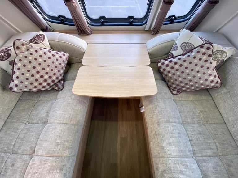 2015 COACHMAN VISION 450/2 DESIGN EDITION LUXURY CARAVAN