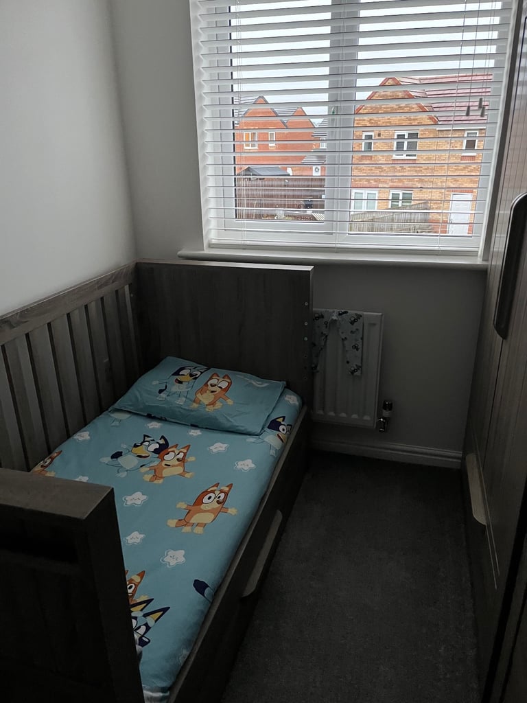 Mamas & Papas Franklin 3 Piece Cotbed Range with Dresser Changer & Double Wardrobe - Oak