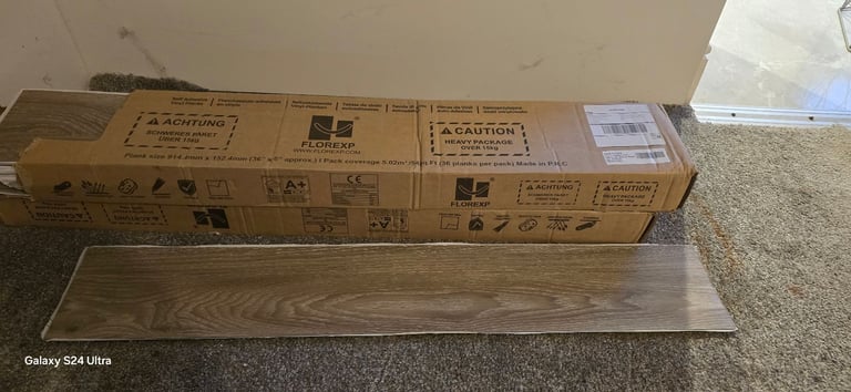 image for Vinyl flooring peel and stick 