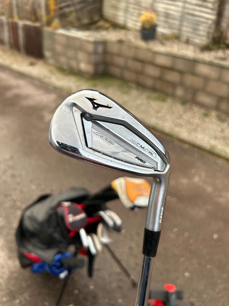 Set of Mizuno jpx919 pro 