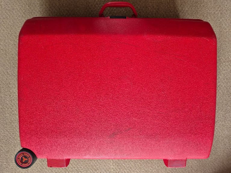 Samsonite Large Red hardshell CPA suitcase with combination Lock