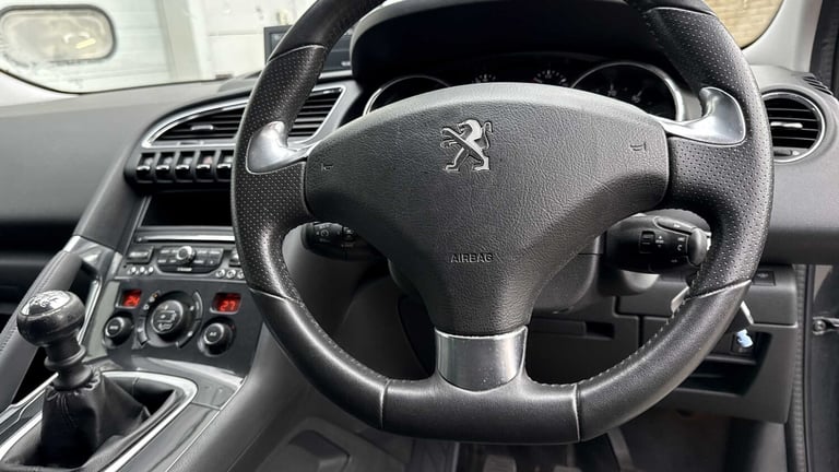 2016 Peugeot 3008 1.6 BlueHDi 120 Allure 5dr Estate Diesel Manual