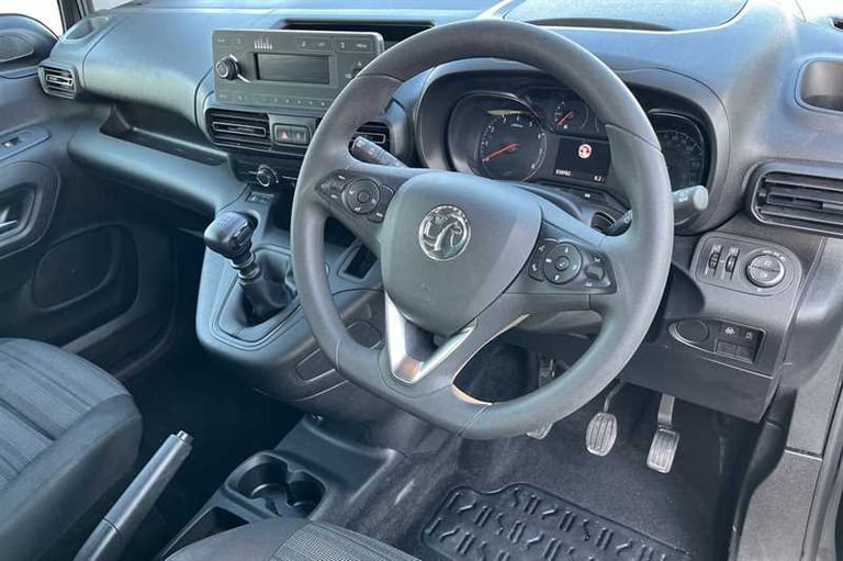 2022 Vauxhall Combo Life 1.5 Turbo D Edition 5dr MPV DIESEL Manual