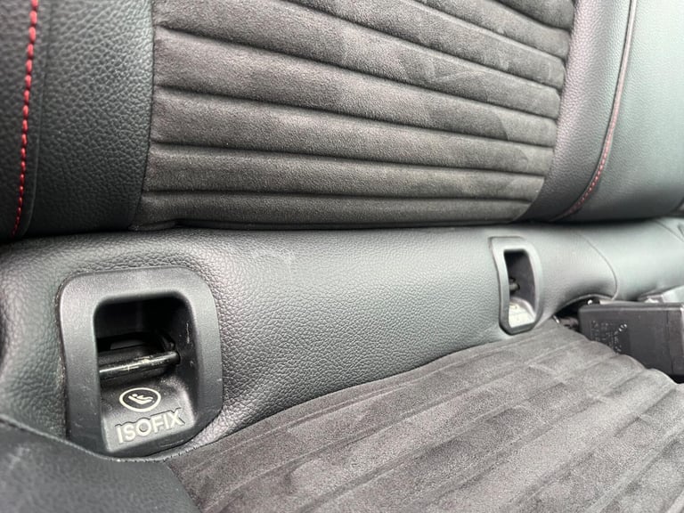 2018 MERCEDES-BENZ A180D AMG LINE 1 OWNER FULL SERVICE HISTORY LOW MILES