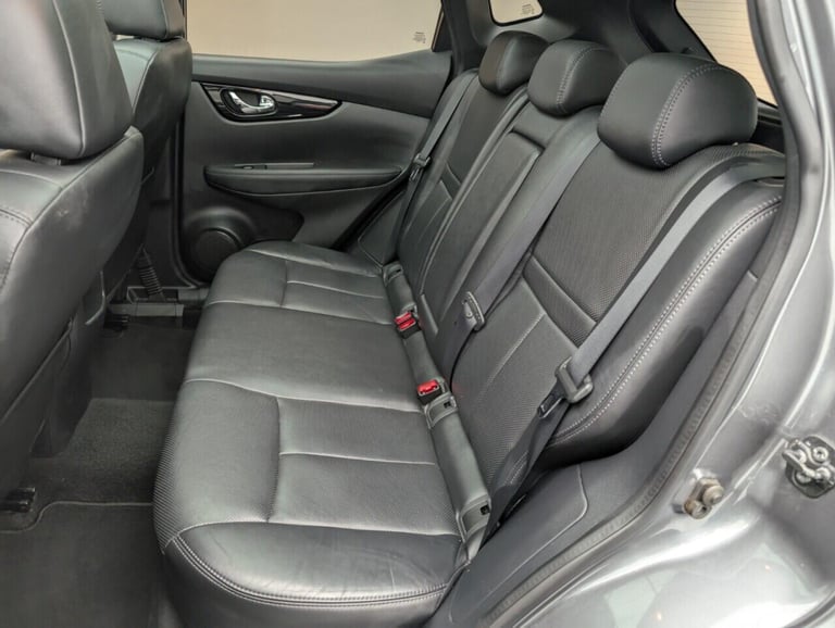 2017 Nissan Qashqai 1.5 dCi Tekna SUV 5dr Diesel Manual 2WD Euro 6 (s/s) (110 ps) - PRIVACY GLA H...