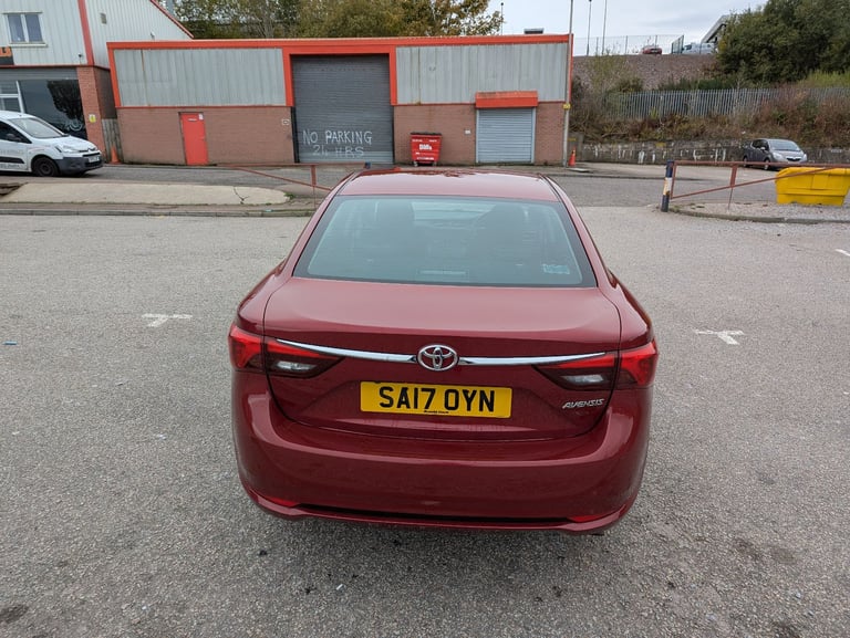 2017 Toyota Avensis 1.6 D-4D Business Edition Saloon