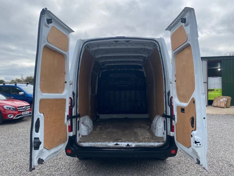 2018 Vauxhall Movano 2.3 CDTI H2 Van 130ps PANEL VAN DIESEL Manual