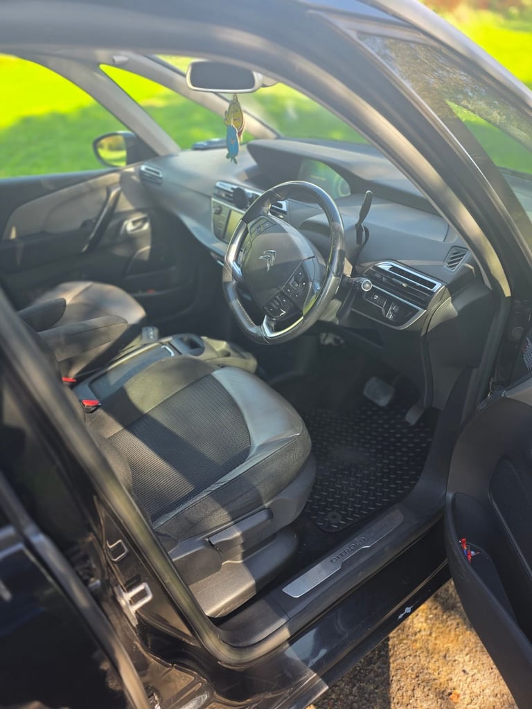 Citroen C4 Grand Picasso 🚙 - 1 year MoT ✅ - 7 seat 💺 - Automatic Diesel ⛽ - high spec Exclusive+ 