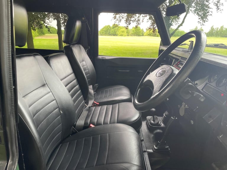 1999 Land Rover Defender 90 2.5 TD5 PANEL VAN DIESEL Manual