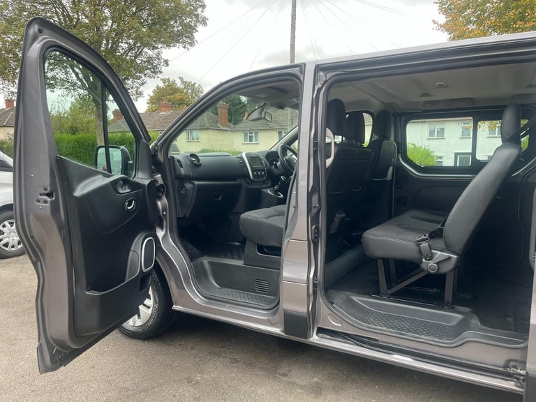 Renault Trafic 2.0 dCi ENERGY 30 Sport Nav 9 Seat LWB Minibus  DIESEL 2021/21
