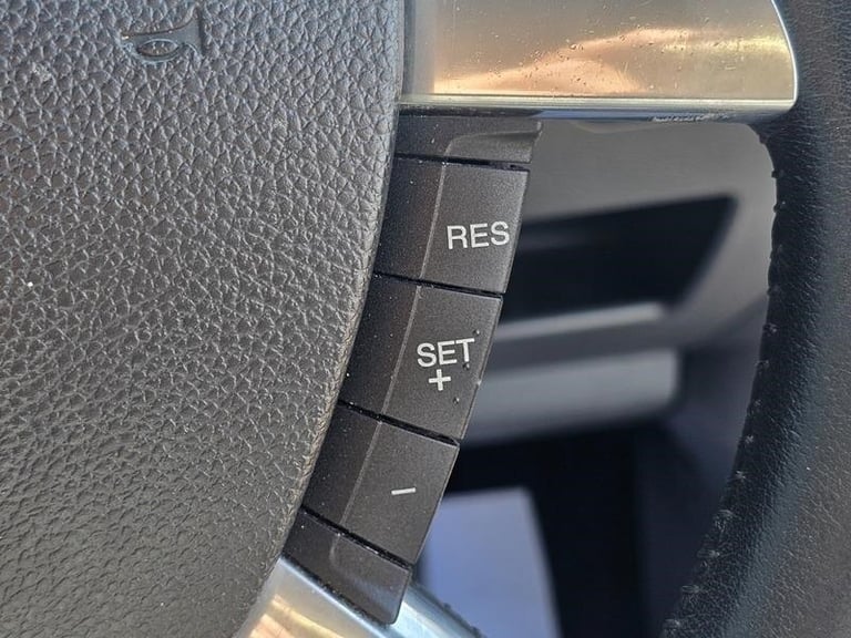 2010 Ford Kuga 2.0 TDCi Zetec 2WD Euro 4 5dr ESTATE Diesel Manual