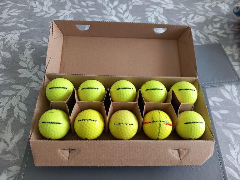 10 Yellow Srixon Soft Feel Golf balls 