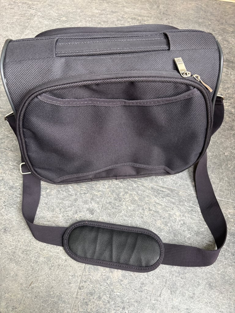 Tripp vanity case