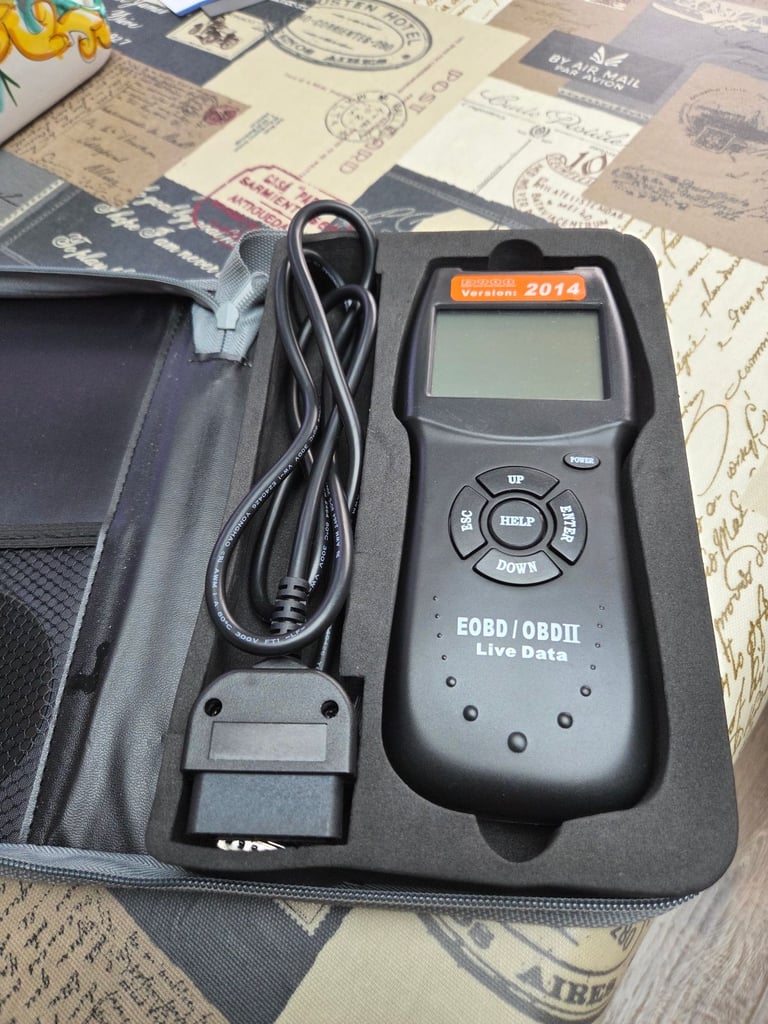 Car Diagnostic kit for older cars. Good working condition £5